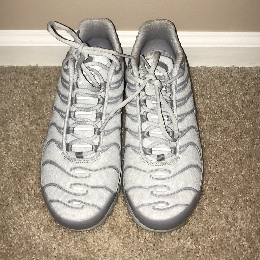 Nike Air Max Plus Wolf Grey - WOMENS 8